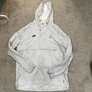 NIKE AIR JORDAN RAIN HOODIE / WINDBREAKER